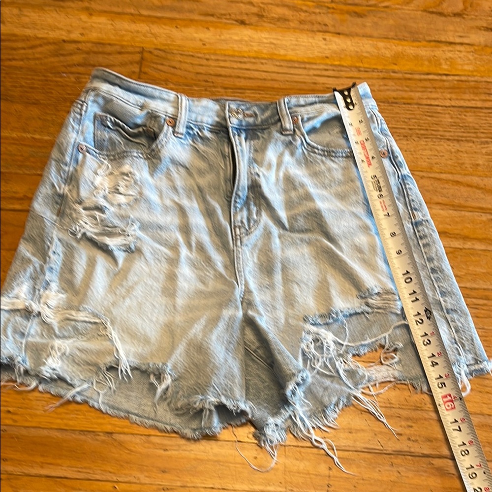 Distressed Denim Shorts American Eagle size 8